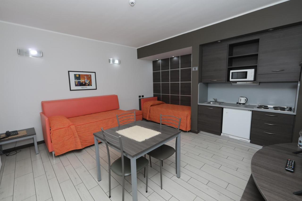 Hotel Aurora 3*